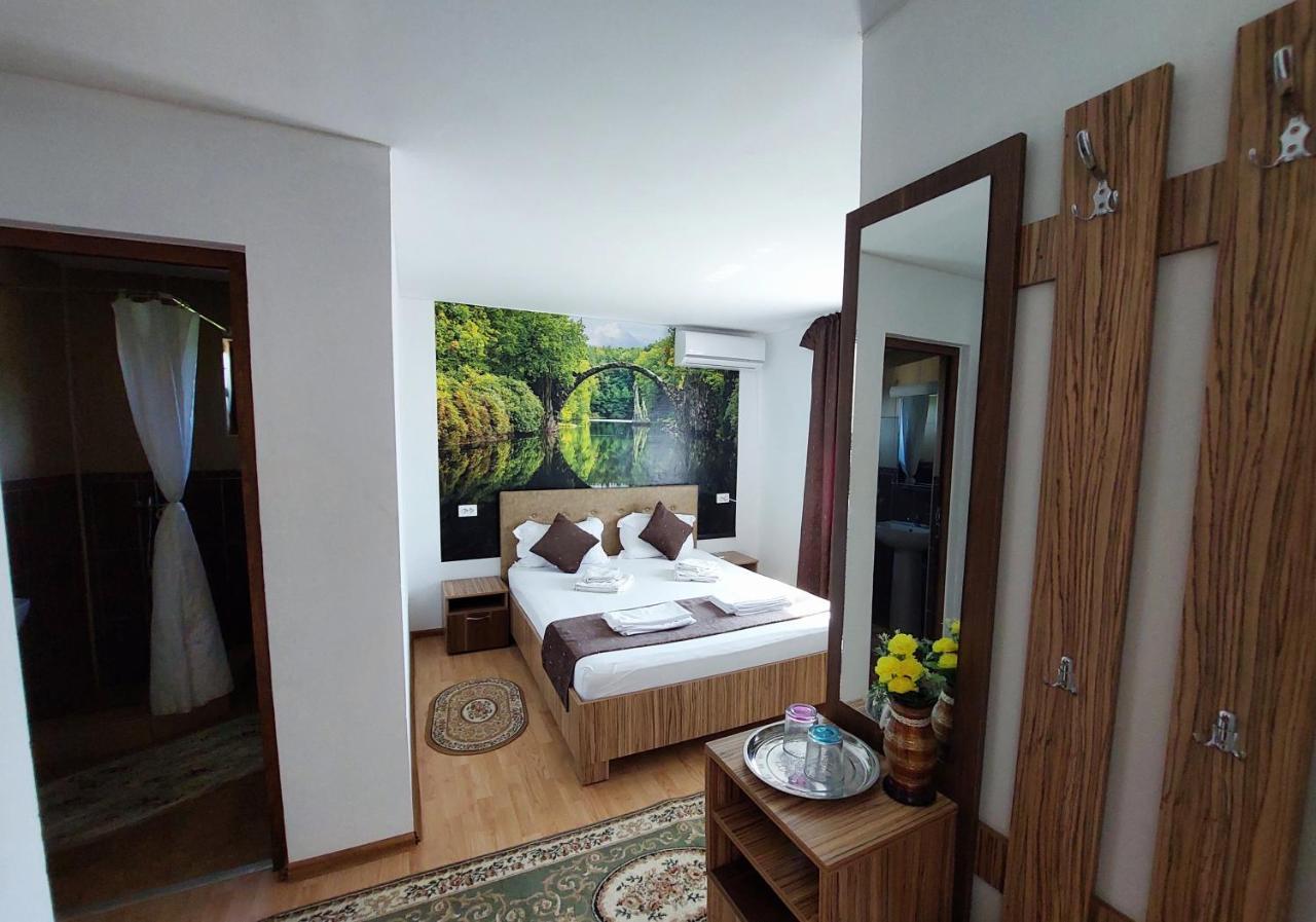 Pensiunea Paradiso Sarinasuf Luaran gambar
